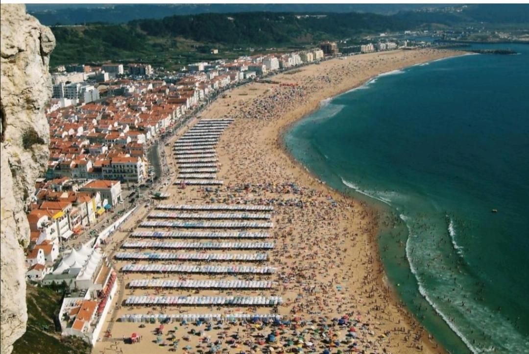 Apartamentos Nazaré Amada Extérieur photo
